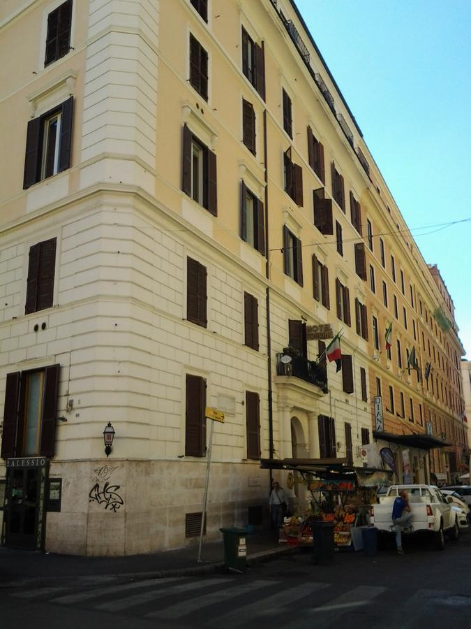 Hotel Touring Rzym Zewnętrze zdjęcie