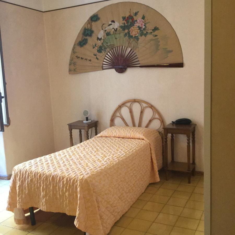 Hotel Touring Rzym Zewnętrze zdjęcie